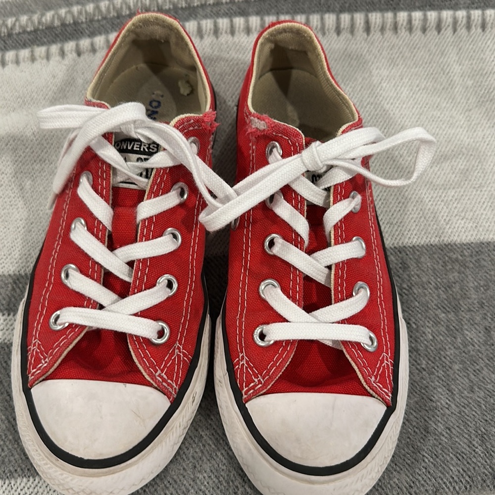 CONVERSE KIDS ALL STAR LOW TOPS SIZE 12 1/2 - Picture 8 of 14